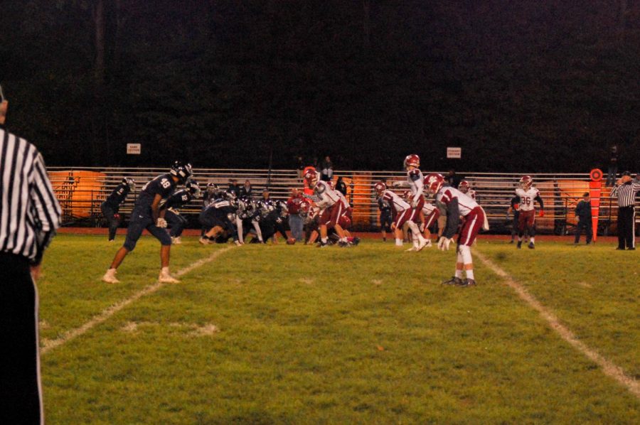 Pottsville%27s+defense+prepares+to+defend+during+a+junior+varsity+game+against+Blue+Mountain.