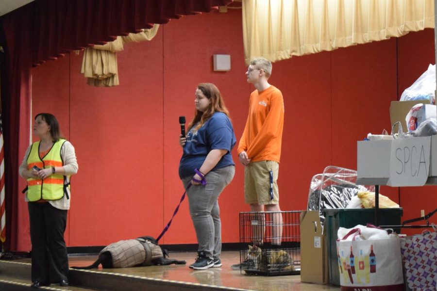Firs+grade+students+at+John+S.+Clarke+Elementary+Center+attended+an+assembly+to+learn+about+animals+at+the+Hillside+SPCA.+%22The+students+really+enjoy+seeing+the+animals%2C+no+matter+what+kind+they+may+be%2C%22+Mrs.+Kristyn+Blum%2C+lead+first+grade+teacher%2C+said.+
